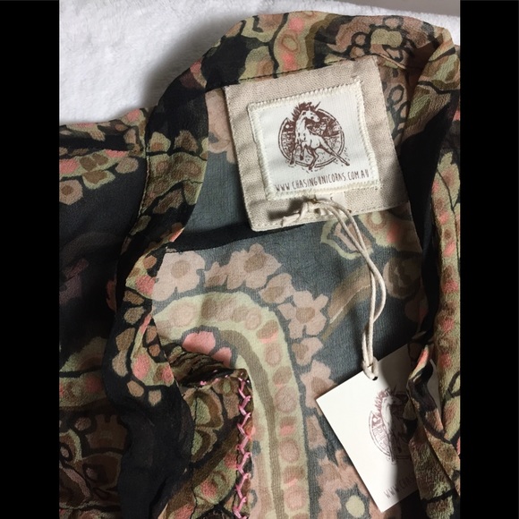 Till The Morning Comes Silk Blouse - Picture 11 of 16